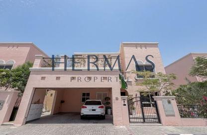 Villa - 4 - 5 for sale in Nad Al Sheba Villas - Nad Al Sheba 3 - Nad Al Sheba - Dubai Villa - 4 - 5 for sale in Nad Al Sheba Villas - Nad Al Sheba 3 - Nad Al Sheba - Dubai