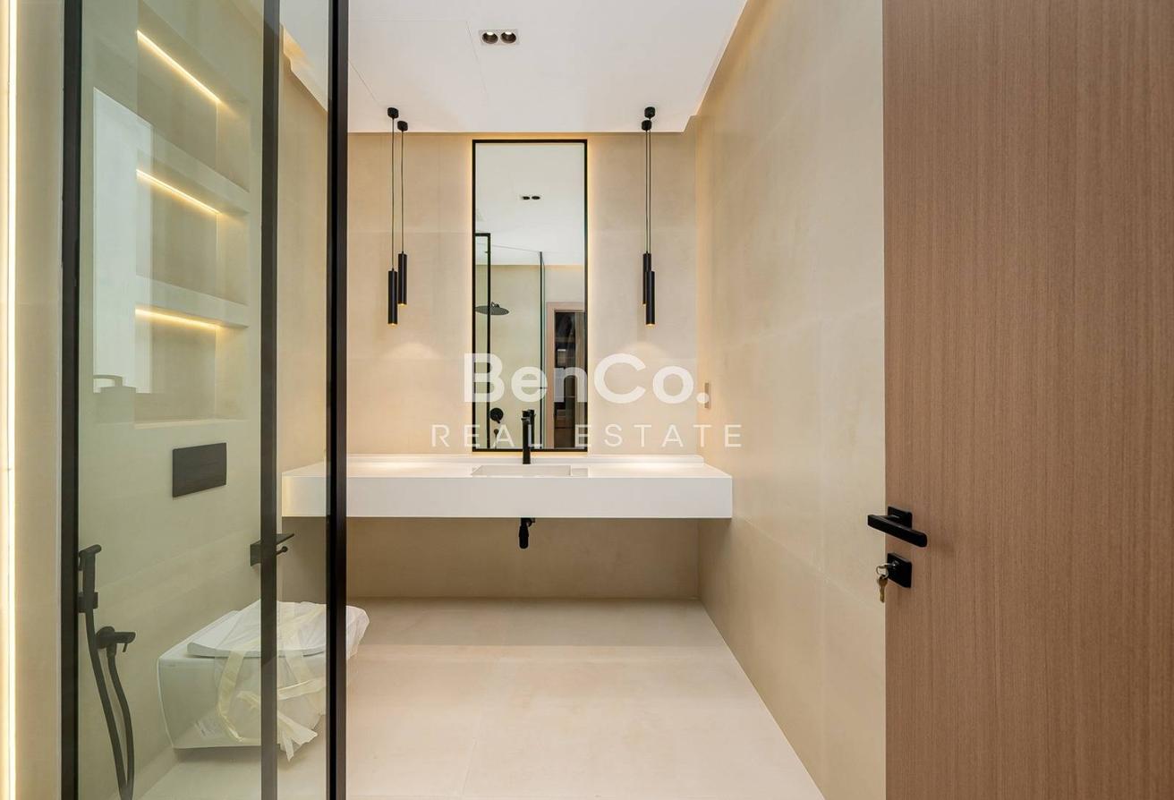 6 Bedroom Masterpiece | Brand New | Vacant photo 26