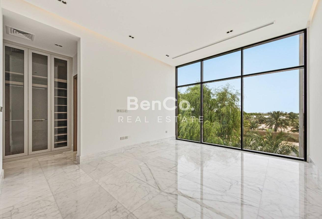 6 Bedroom Masterpiece | Brand New | Vacant photo 6