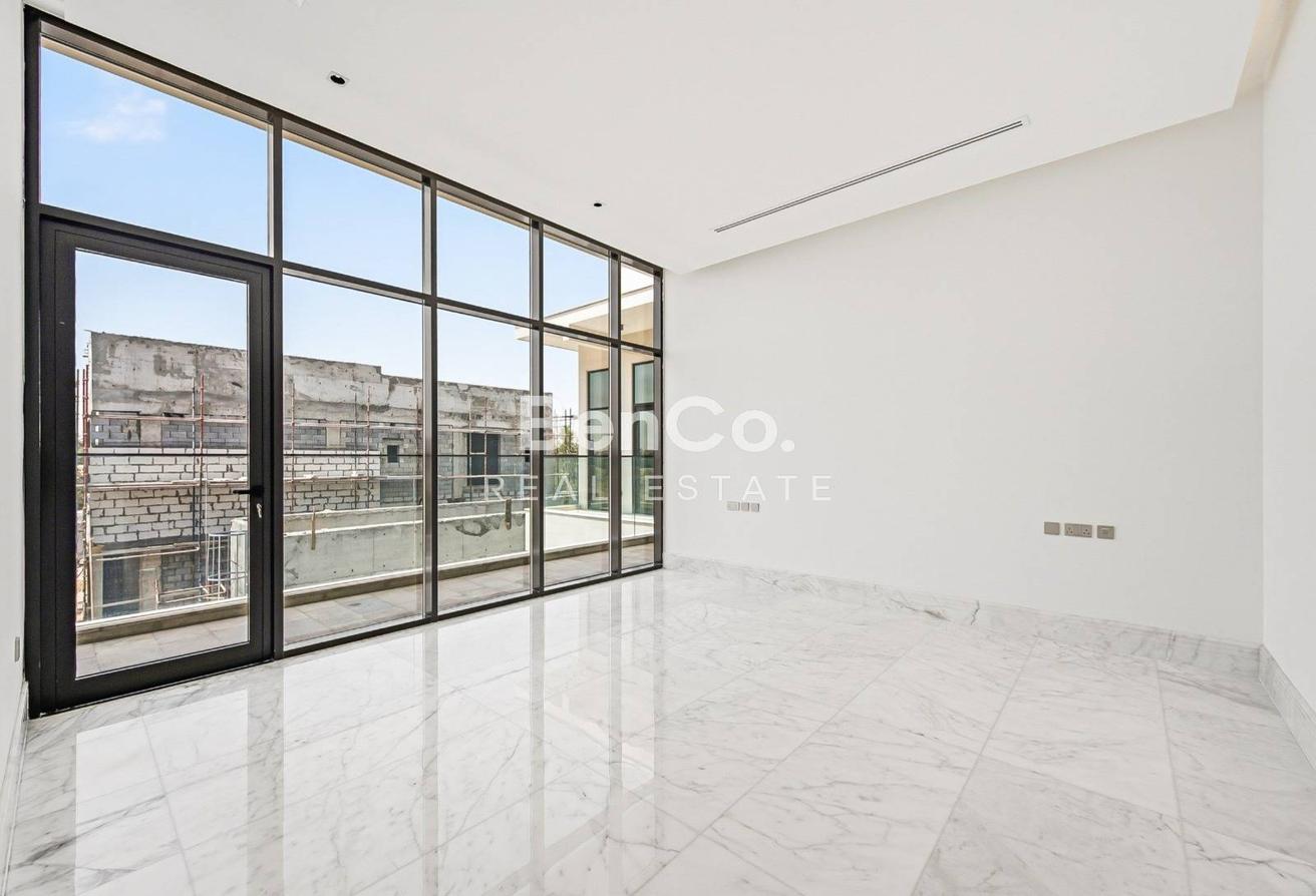 6 Bedroom Masterpiece | Brand New | Vacant photo 10
