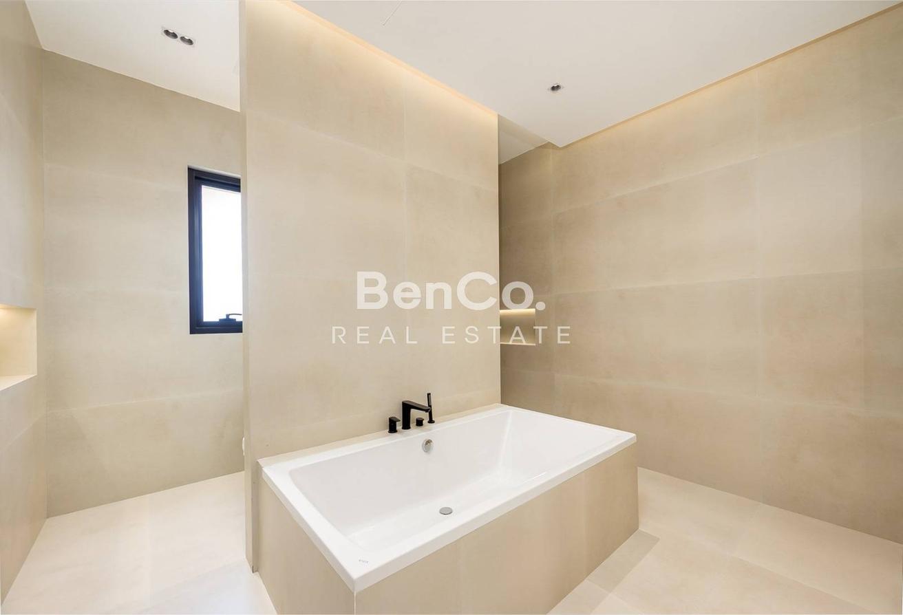 6 Bedroom Masterpiece | Brand New | Vacant photo 29