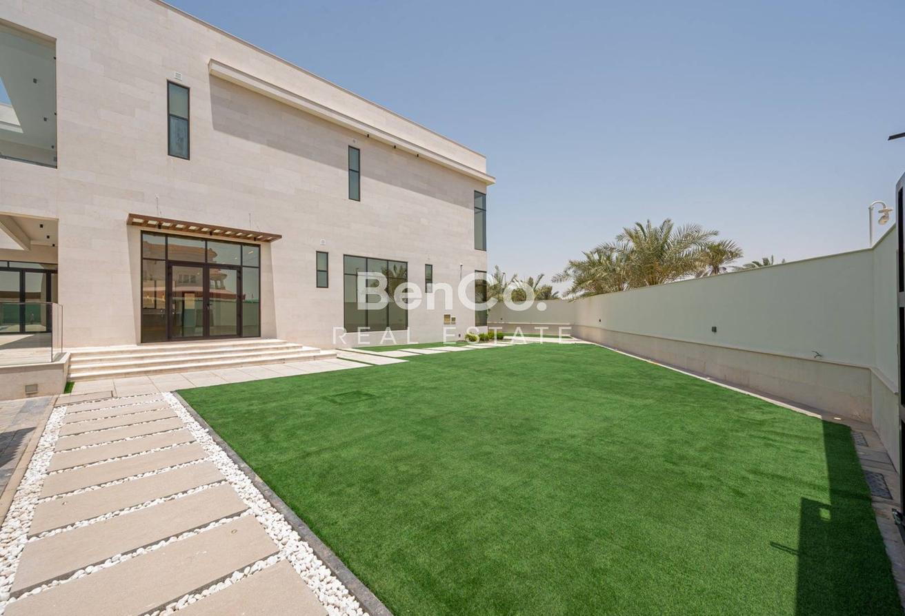 6 Bedroom Masterpiece | Brand New | Vacant photo 17