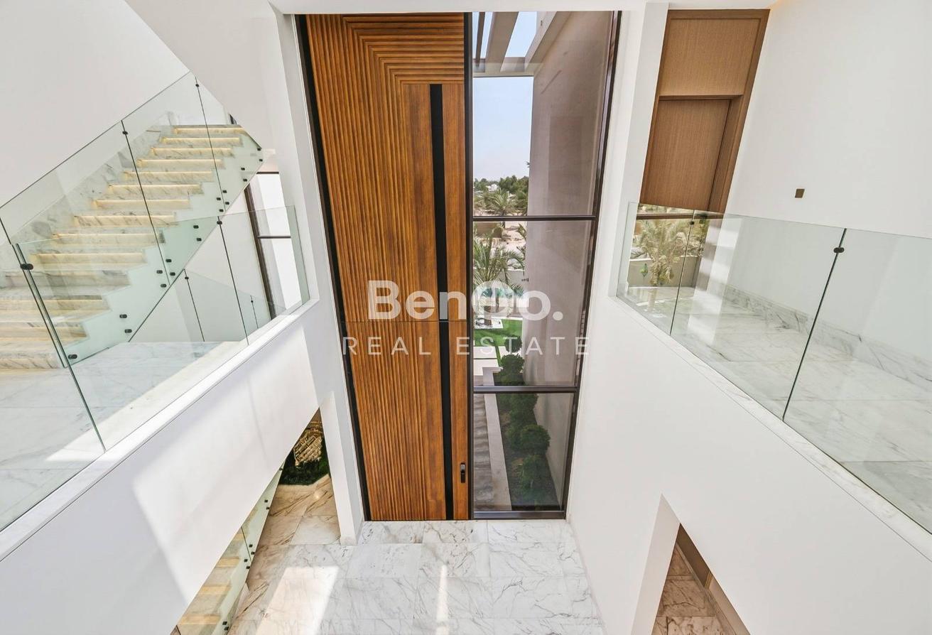 6 Bedroom Masterpiece | Brand New | Vacant photo 4
