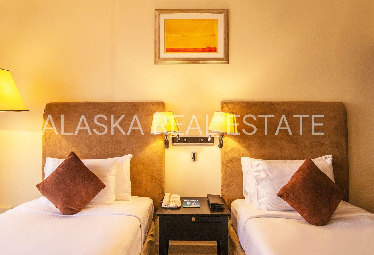 Prime Location | Bills Included | Near Metro photo 3