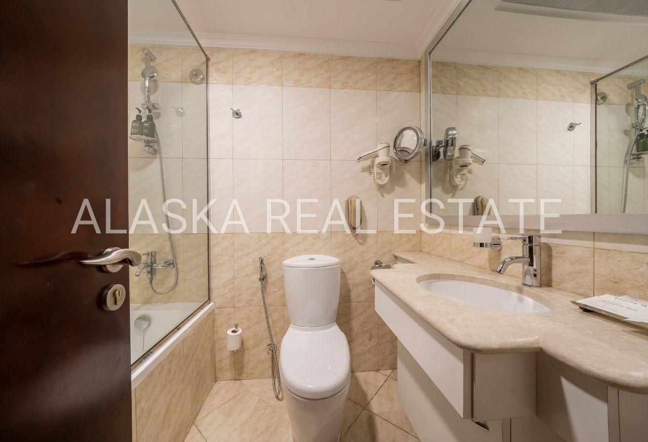 Prime Location | Bills Included | Near Metro photo 8