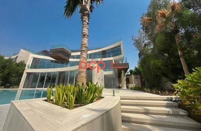 Villa - 6 Bedrooms - 7 Bathrooms for rent in Zuha Island Villas - The World Islands - Dubai