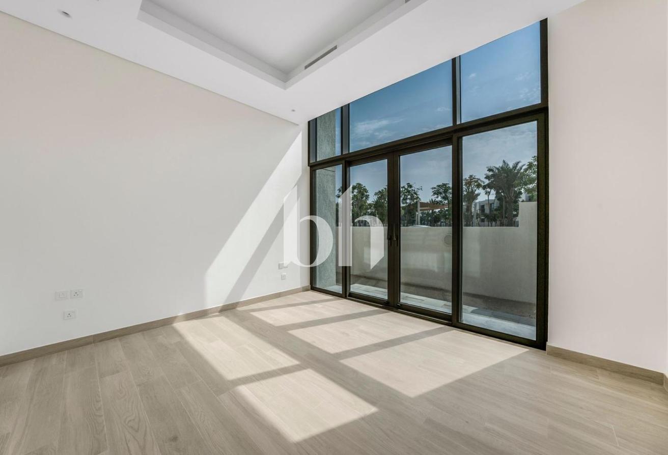 Great Price | Community Expert | Multiple Options photo 9