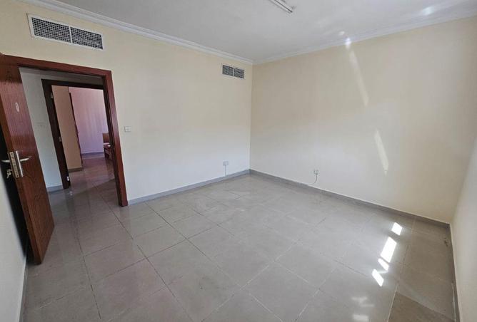 58587235 - Property Image 3