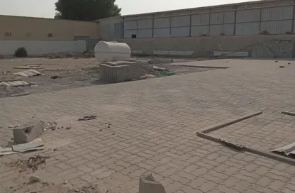 أرض - استوديو للايجار في الصجعة الصناعية - الصجعة - الشارقة