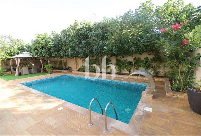 54400520 - Property Image 2