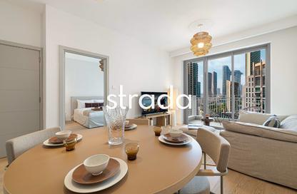 Apartment - 1 - 1 for sale in Standpoint Tower 1 - Standpoint Towers - Downtown Dubai - Dubai