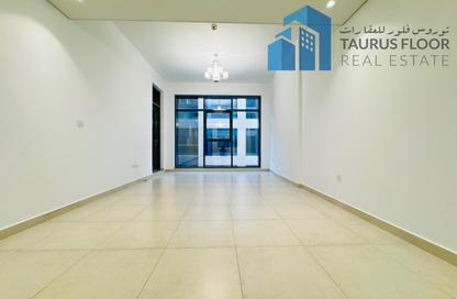 Apartment - 1 - 2 for rent in Airport View Building - Al Garhoud - Dubai Apartment - 1 - 2 for rent in Airport View Building - Al Garhoud - Dubai