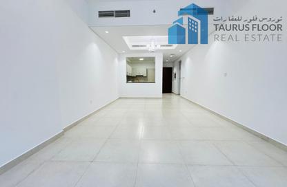 Apartment - 1 - 2 for rent in Airport View Building - Al Garhoud - Dubai Apartment - 1 - 2 for rent in Airport View Building - Al Garhoud - Dubai