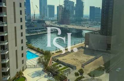 Office Space - Studio - 1 Bathroom for sale in Crystal Tower - Business Bay - Dubai