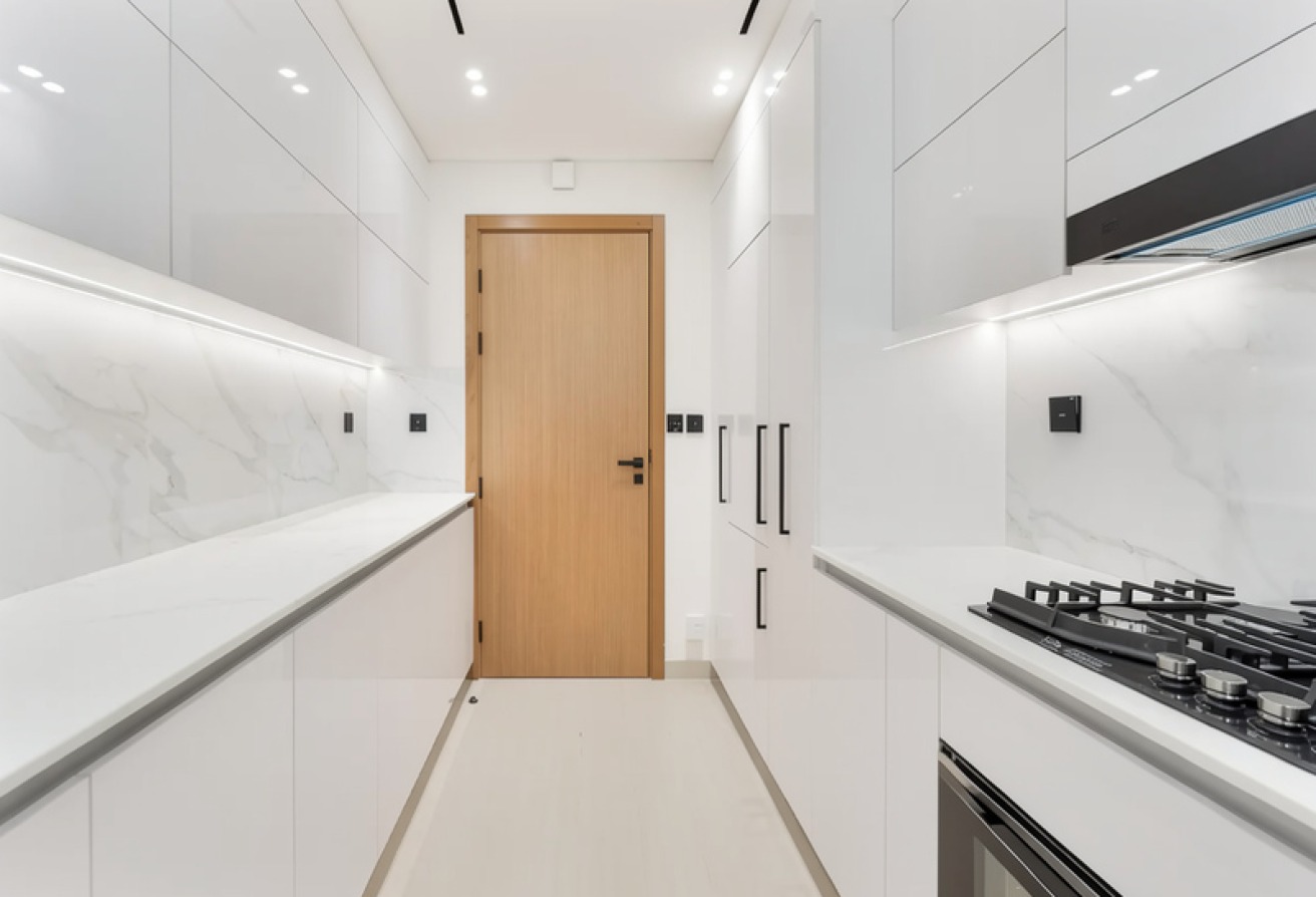RENTED | POOL | NEGOTIABLE | CLOSED KITCHEN gallery image