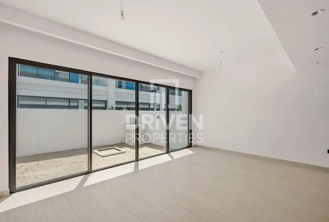 100406077 - Property Image 2