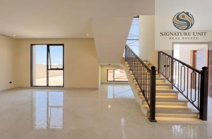 Villa - 4 Bedrooms - 6 Bathrooms for rent in Al Aweer 1 - Al Aweer - Dubai Villa - 4 Bedrooms - 6 Bathrooms for rent in Al Aweer 1 - Al Aweer - Dubai