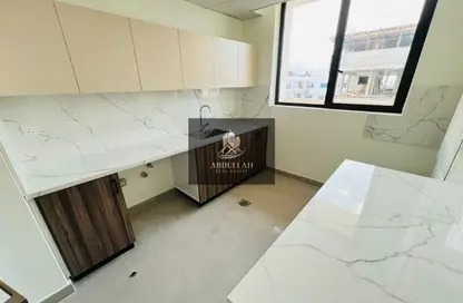 شقة - غرفة نوم - 1 حمام للايجار في سراب 2 - الجادة - الشارقة