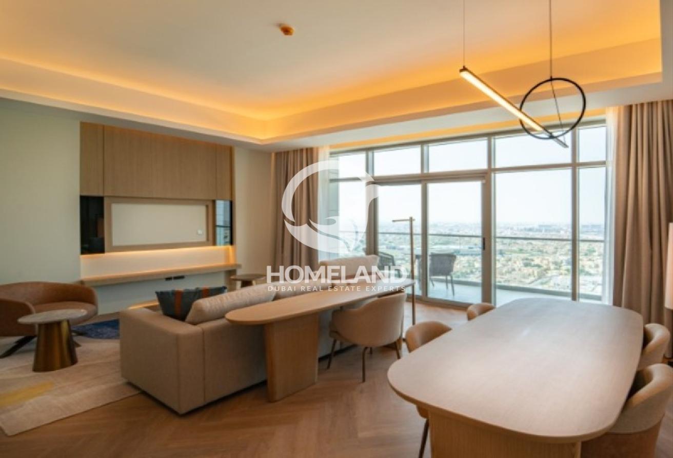Lake & Skyline Views | Furnished | Vacant |Balcony photo 5