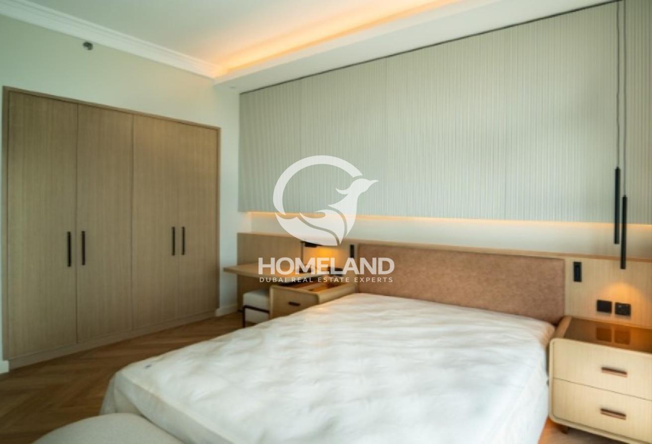 Lake & Skyline Views | Furnished | Vacant |Balcony photo 7