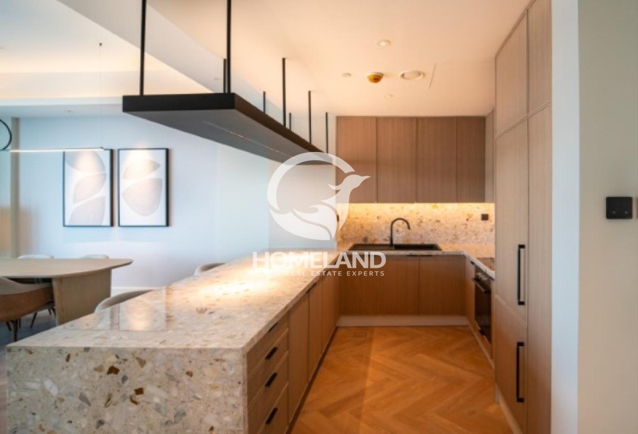 Lake & Skyline Views | Furnished | Vacant |Balcony photo 6