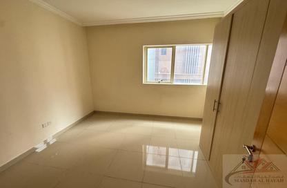 Apartment - 3 Bedrooms - 3 Bathrooms for rent in Muweileh Community - Muwaileh Commercial - Sharjah