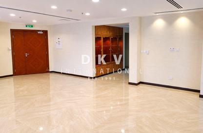 Office Space - Studio - 2 for rent in Fairmont Hotel - Sheikh Zayed Road - Dubai Office Space - Studio - 2 for rent in Fairmont Hotel - Sheikh Zayed Road - Dubai