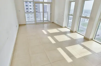 شقة - 2 غرف نوم - 3 حمامات للايجار في شارع التعاون الجديد - التعاون - الشارقة شقة - 2 غرف نوم - 3 حمامات للايجار في شارع التعاون الجديد - التعاون - الشارقة