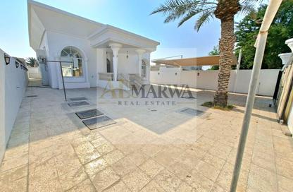 Villa - 3 - 4 for rent in Al Khezamia - Halwan - Sharjah