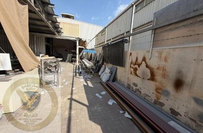 Factory - Studio - 4 Bathrooms for rent in Industrial Building 13 - Industrial Area 13 - Sharjah Industrial Area - Sharjah