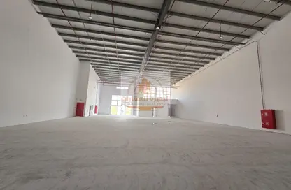 Warehouse - Studio - 1 Bathroom for rent in Umm Al Thuoob - Umm Al Quwain