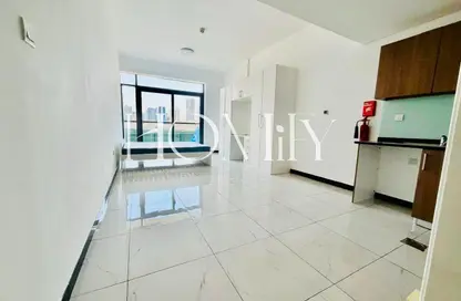 Apartment - 1 Bathroom for rent in Crystal Residence - District 11 - Jumeirah Village Circle - Dubai