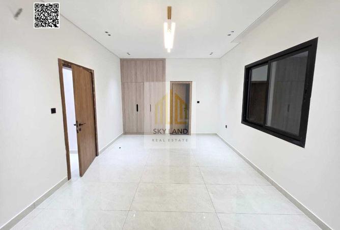 67430567 - Property Image 3