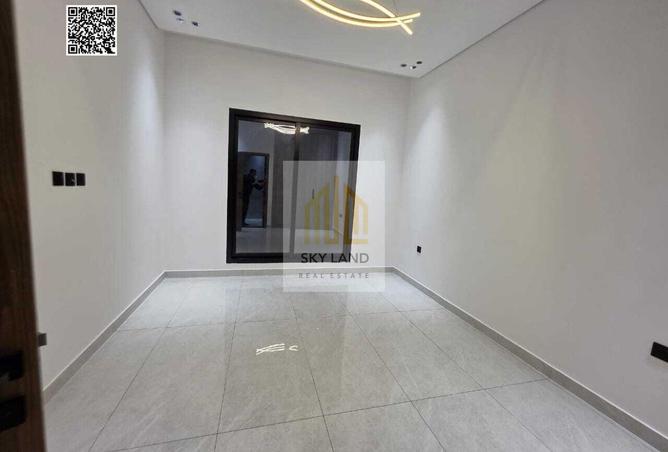 67430567 - Property Image 2