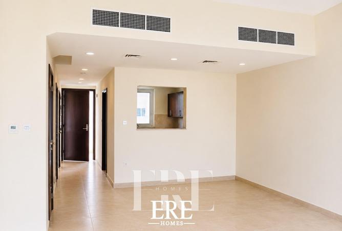 3BR Townhouse | Al Warsan 1 | Family Home photo 2