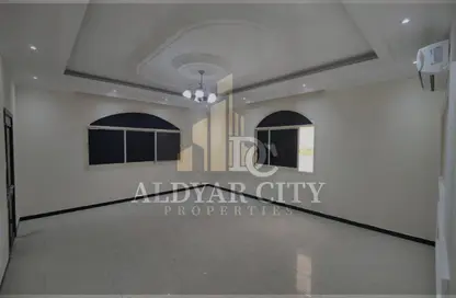 فيلا - 5 غرف نوم - 5 حمامات للايجار في 2 المويهات - المويهات - عجمان
