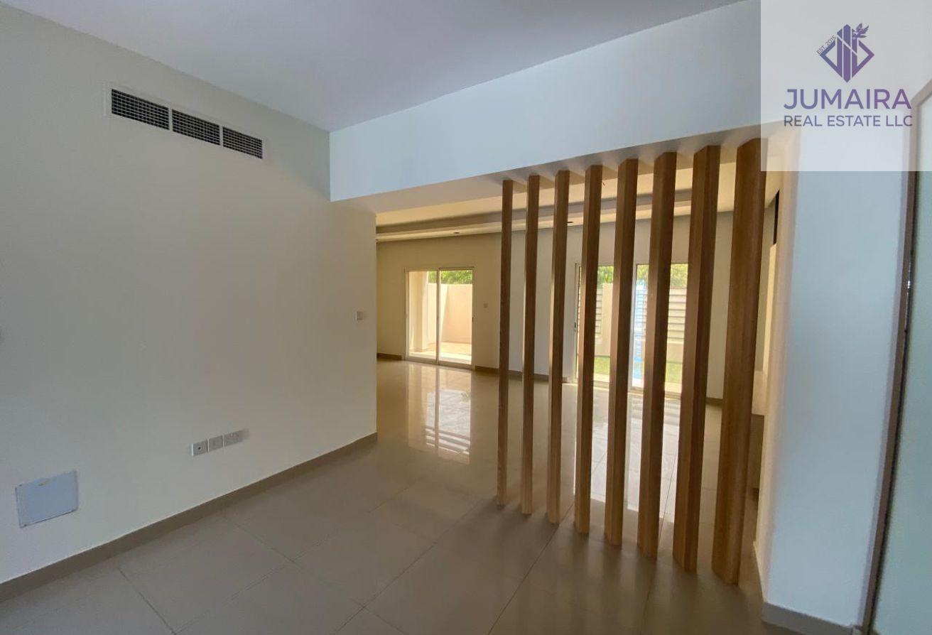 Elegant VILA with  Garden partially sea view
