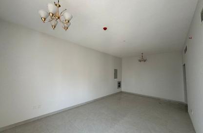 Apartment - 2 Bedrooms - 3 Bathrooms for rent in Al Rumailah building - Al Rumailah 2 - Al Rumaila - Ajman