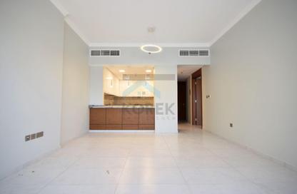 Apartment - 1 - 2 for rent in Regent Court - District 14 - Jumeirah Village Circle - Dubai