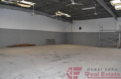 Warehouse - Studio - 3 Bathrooms for rent in Al Quoz Industrial Area - Al Quoz - Dubai