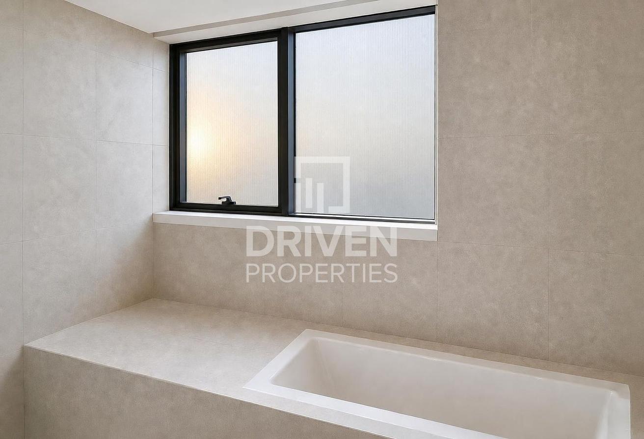 Brand New | Spacious and Bright | Vacant photo 9