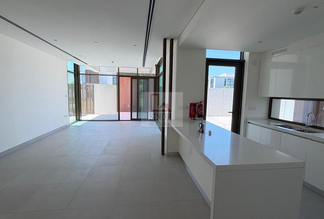 126590238 - Property Image 3