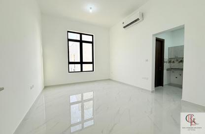 Apartment - Studio - 1 for rent in Mohamed Bin Zayed Centre - Mohamed Bin Zayed City - Abu Dhabi