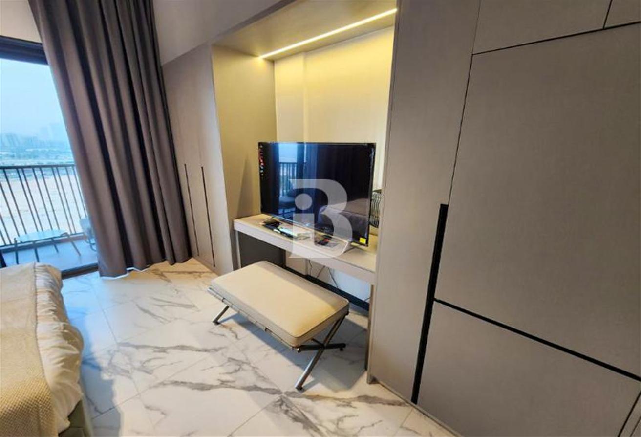 Ready To Move | FULLY Furnished | High Floor photo 4