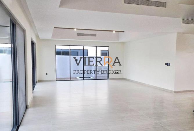125651005 - Property Image 2