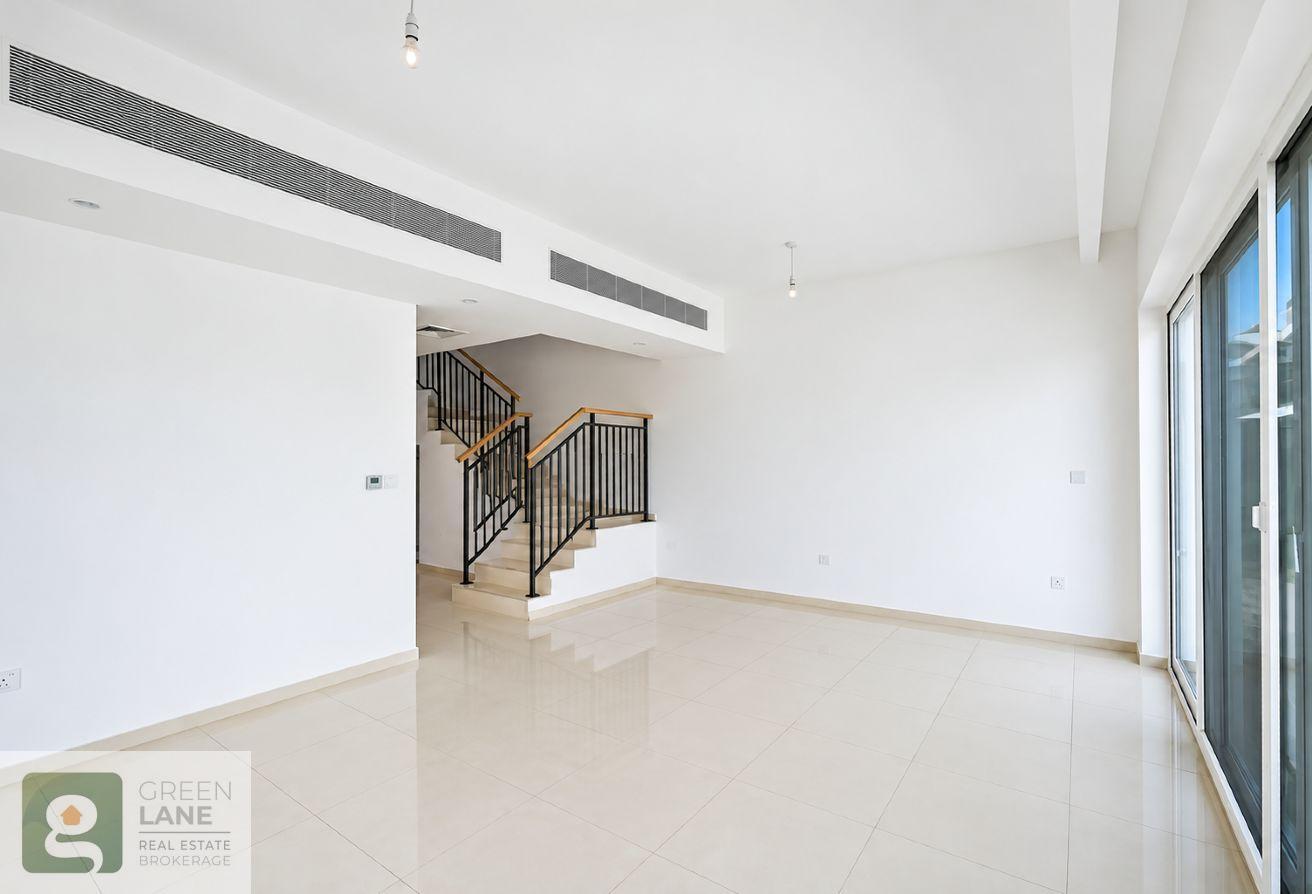 4BR | End Corner | Single Row | Landscaped photo 5