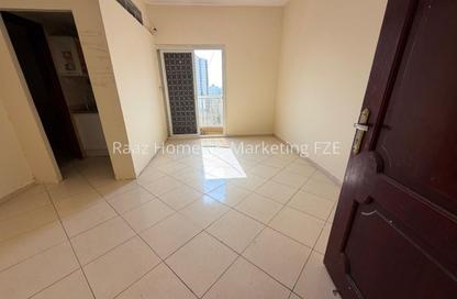 Apartment - Studio - 1 for rent in Al Nabaa Building - Al Naba'ah - Al Sharq - Sharjah