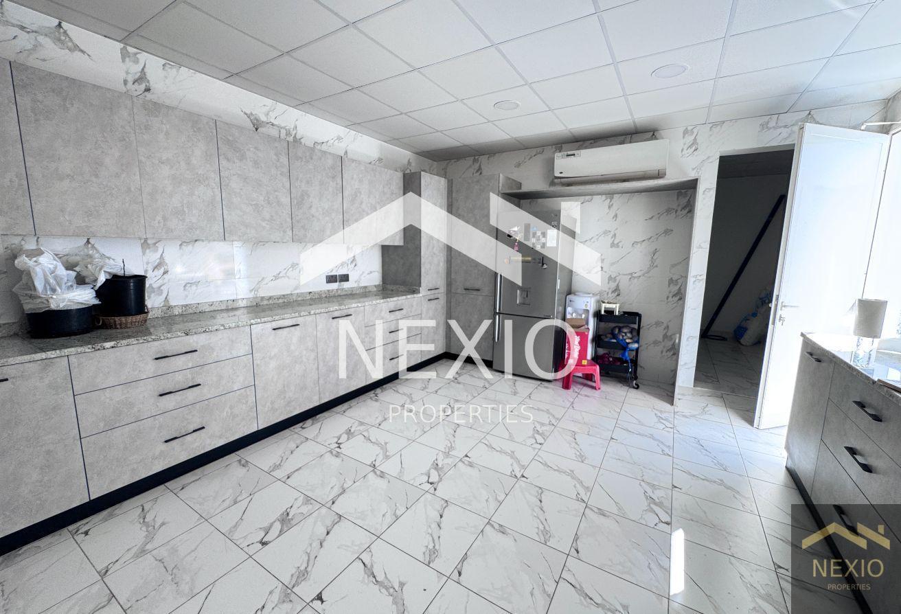 Luxury Villa | Well maintained | Furnished photo 18