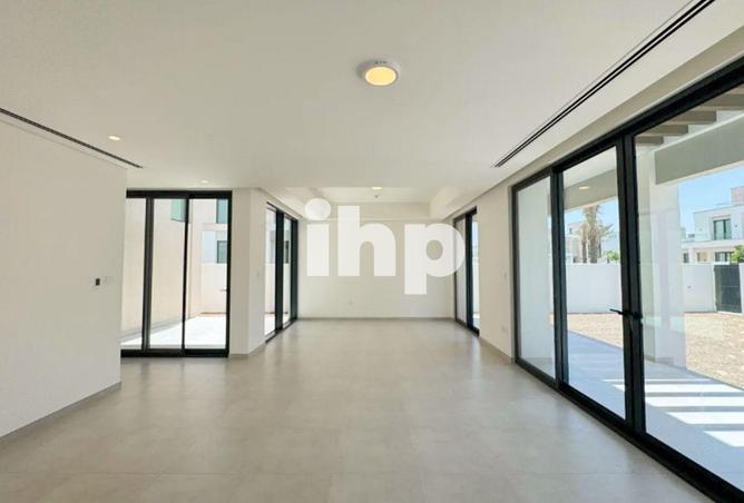 82373028 - صورة العقار 2