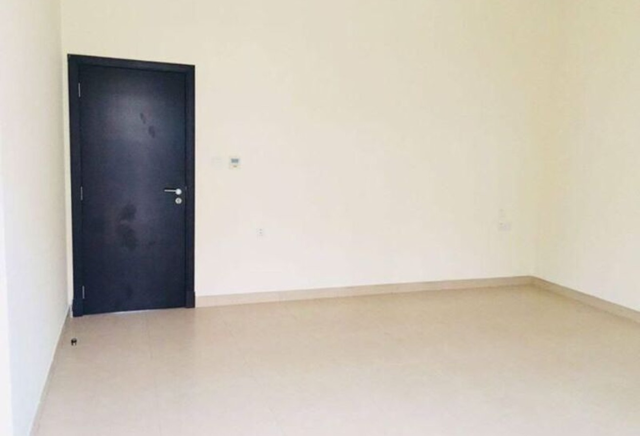 Elegant 3BR + Maid Corner Villa | Warsan Village gallery image